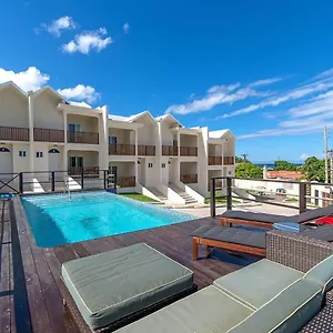 https://luxury-2br-home-facing-beach-w-pool-montego-bay-5.hotelsmontegobay.org