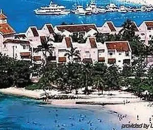 https://condos-at-fishermans-point-ocho-rios.comcaribbean.com